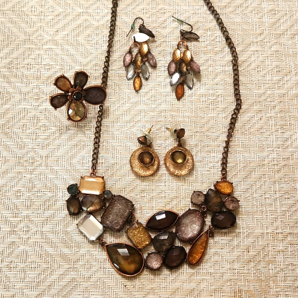 Bronze multi-color necks ring 2 pair of earrings set